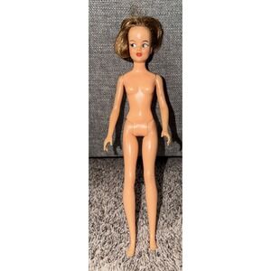 Ideal Grown Up Tammy Doll T-12-E Brunette Hair Vintage 1965 Fashion Doll